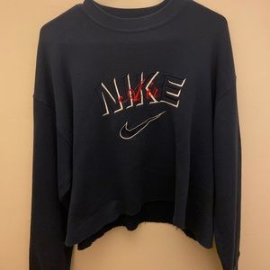 Nike cropped crewneck